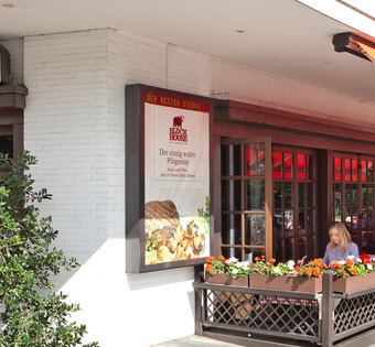 Hamburg Eppendorf Terrasse des BLOCK HOUSE Restaurants Eppendorf in Hamburg