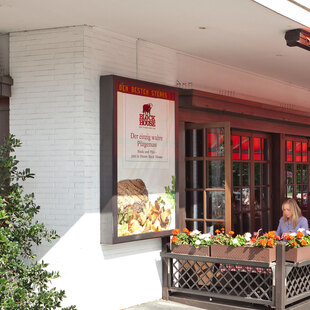 Hamburg Eppendorf Terrasse des BLOCK HOUSE Restaurants Eppendorf in Hamburg