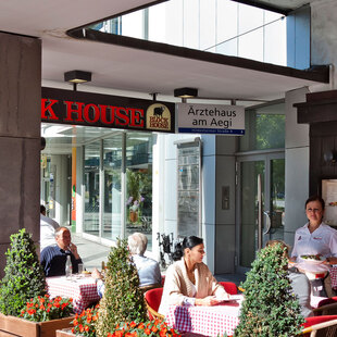 Außenbereich des BLOCK HOUSE am Aegi in Hannover