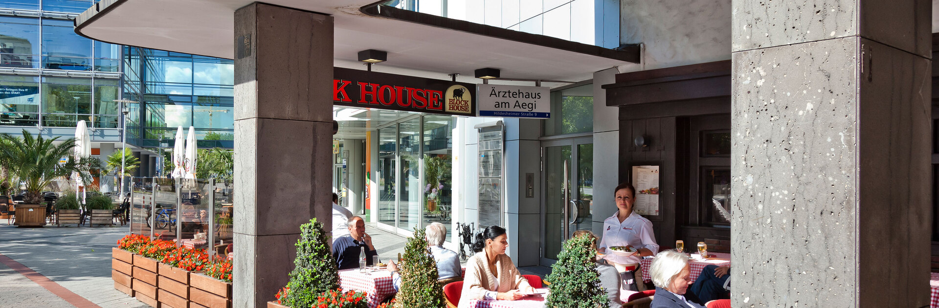 Hannover Am Aegi Außenbereich des BLOCK HOUSE am Aegi in Hannover