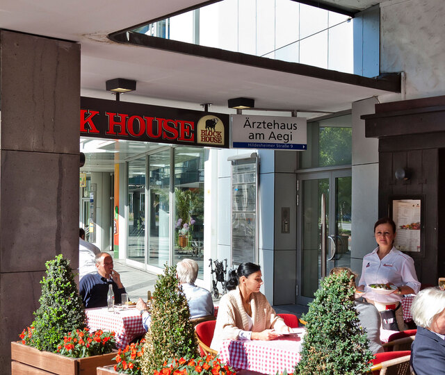 Außenbereich des BLOCK HOUSE am Aegi in Hannover