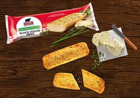 BLOCK HOUSE Brot Kräuterbutter Art